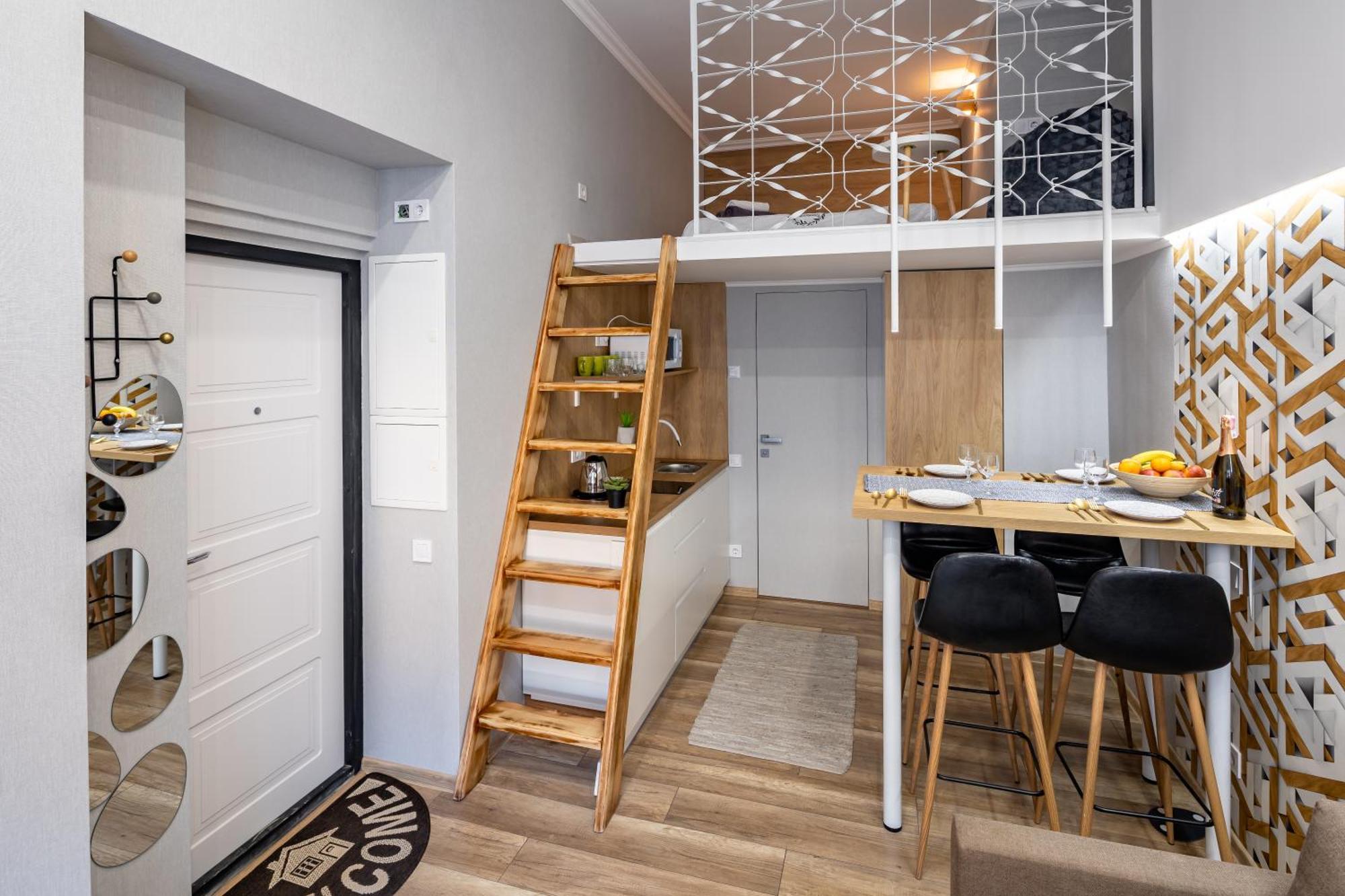 Bv Apartments Black And White Lviv Ngoại thất bức ảnh