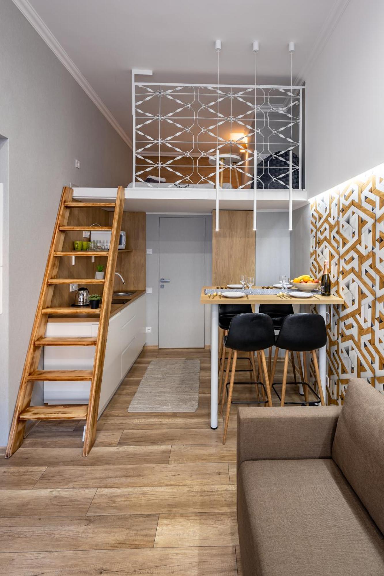 Bv Apartments Black And White Lviv Ngoại thất bức ảnh